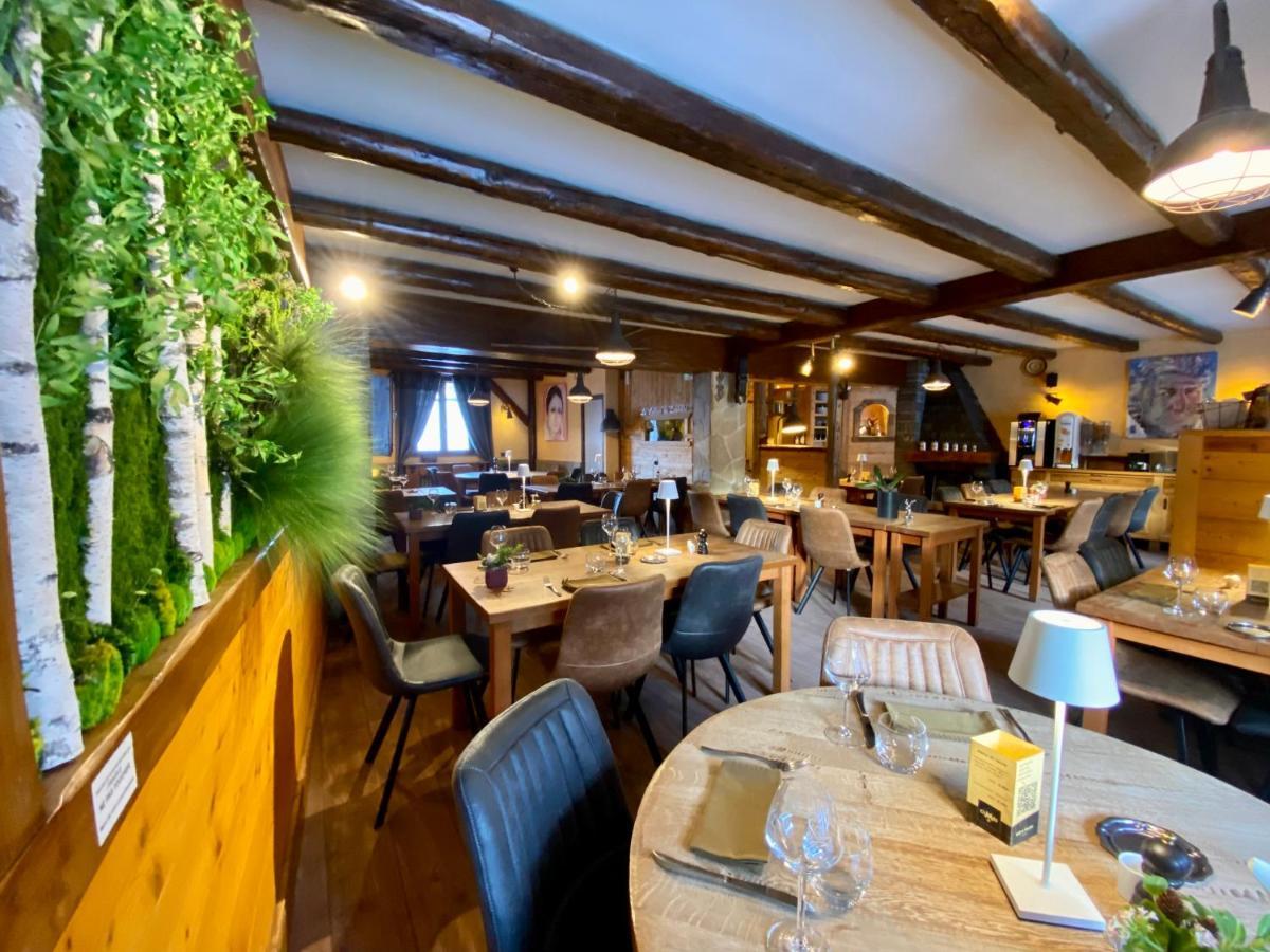 Logis Hotel Les Ancolies 아레체스 외부 사진